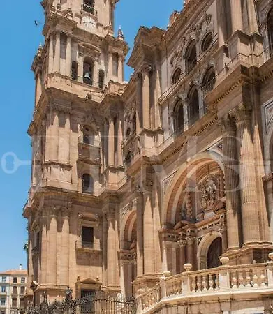 Commodious Near Center By Rems * Malaga